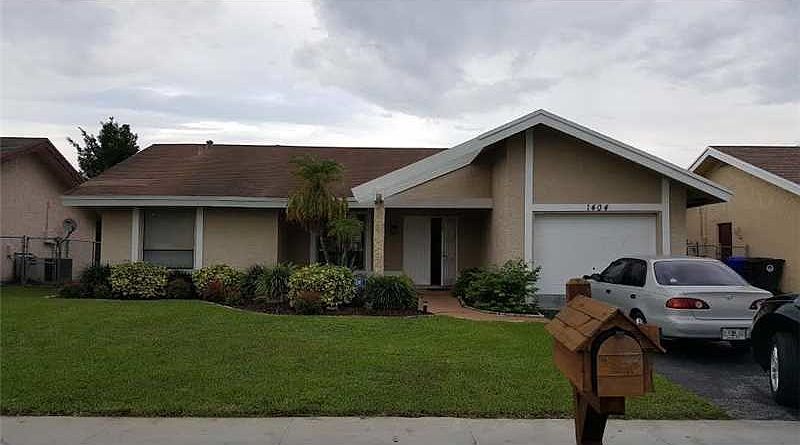 1st image of 1404 SW 83rd Ave