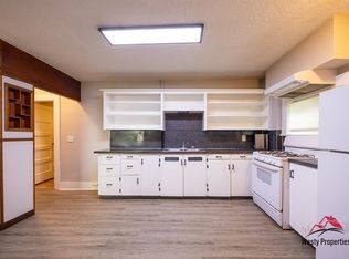 124 SE Harlow Ave, Troutdale, OR 97060