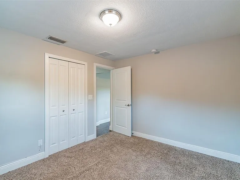 3208 W Napoleon Ave — Photo 29
