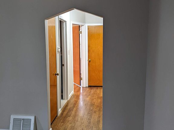 4th image of 50 Canfield Dr
