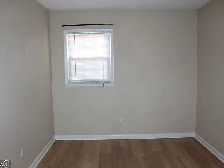 128 Sandy Way — Photo 13