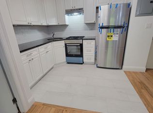 143-04 38th Ave #204, Flushing, NY 11354