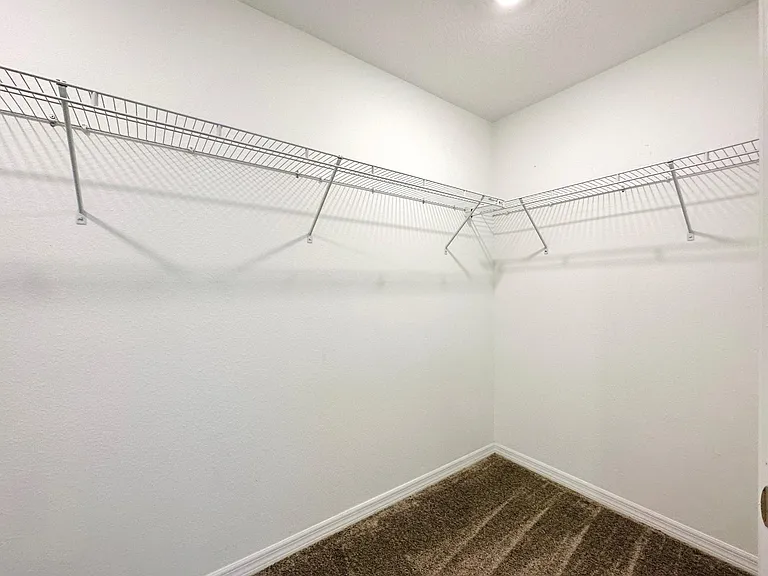 924 Serchio St — Photo 14