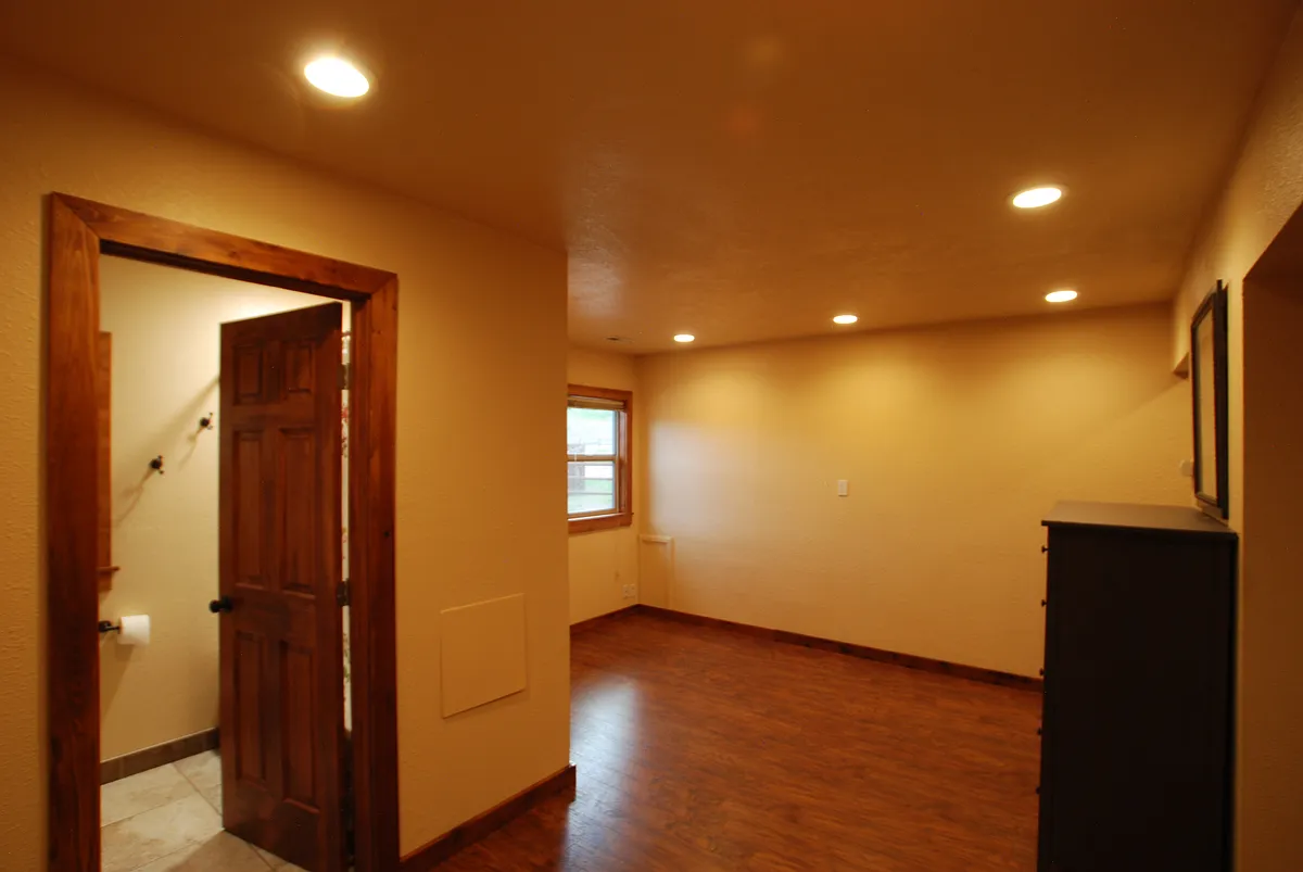 Building Photo - 7522 County Road 61 #B