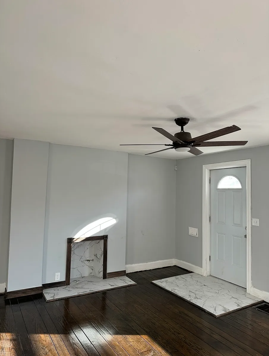 Building Photo - 1736 Northampton Dr #1