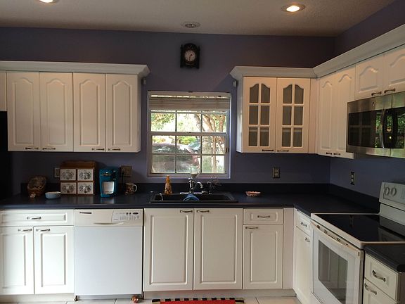 3rd image of 3922 Jasmine Ln