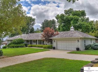 2236 S 86th St, Omaha, NE 68124