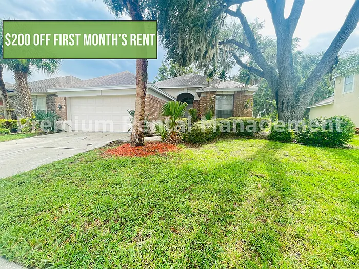 1738 Golfview Dr