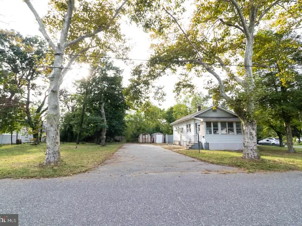 542 Broadlawn Ter, Vineland, NJ 08360