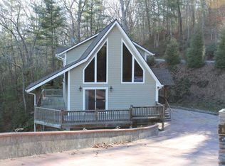 519 Black Bear Trl, Robbinsville, NC 28771