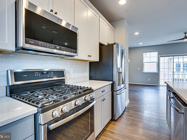 14263 Travilah Rd — Photo 15