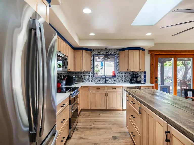 5312 E Ludlow Dr — Photo 12