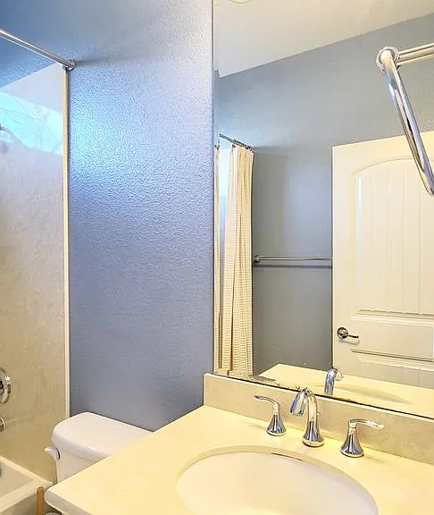 2804 Christensen Ln — Photo 7