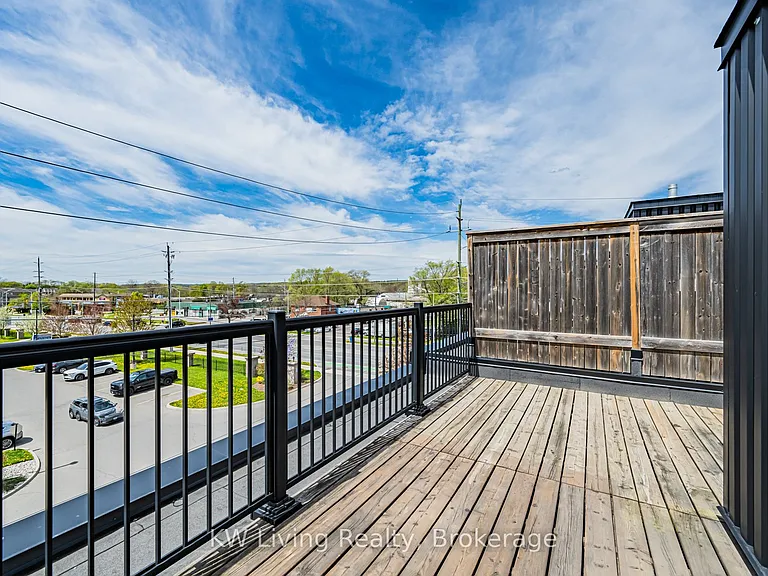 70 Plains Rd E #18 — Photo 47