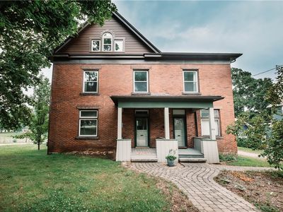 668 S 6th St, Indiana, PA, 15701