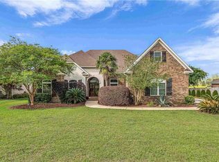 25825 Ravenwood Cir, Daphne, AL 36526