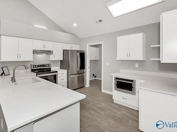 2nd image of 1103 Cathedral Cir Unit 1103