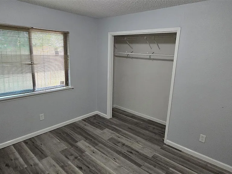 6311 Dawnridge Dr — Photo 18
