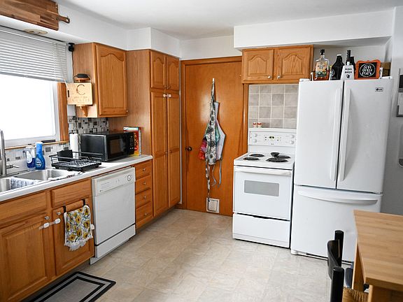 5th image of 531 N Cherry St