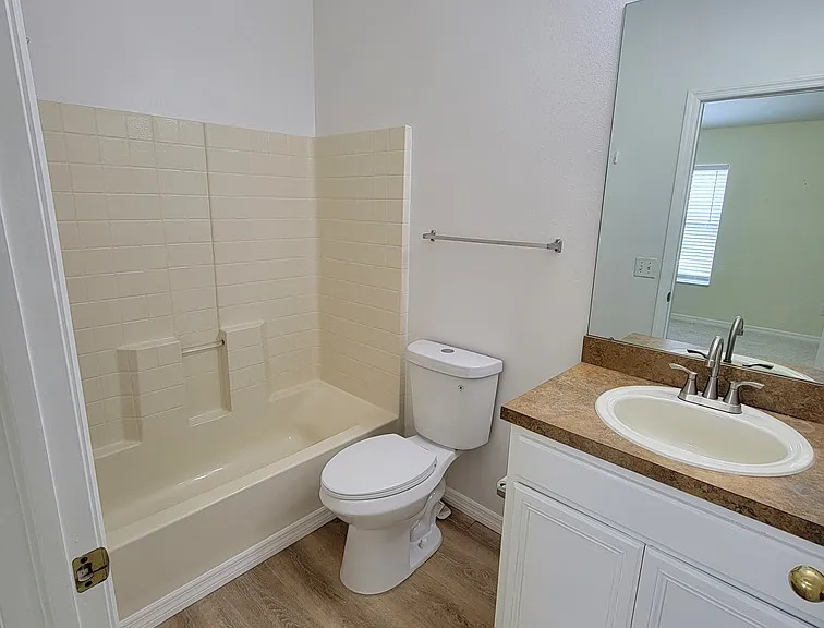 16414 Swan View Cir — Photo 15