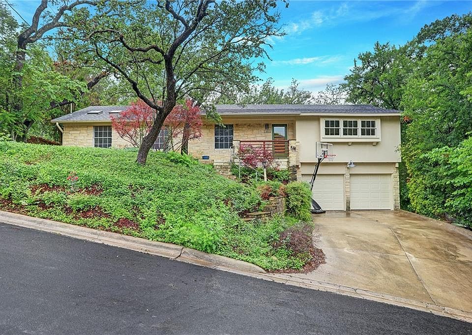 1st image of 2303 Fortune Dr