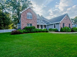 5 Norwood Pl, Westfield, MA 01085