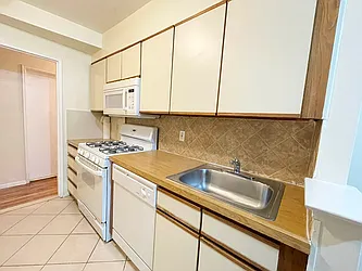 Rented by Bruma Realty LLC