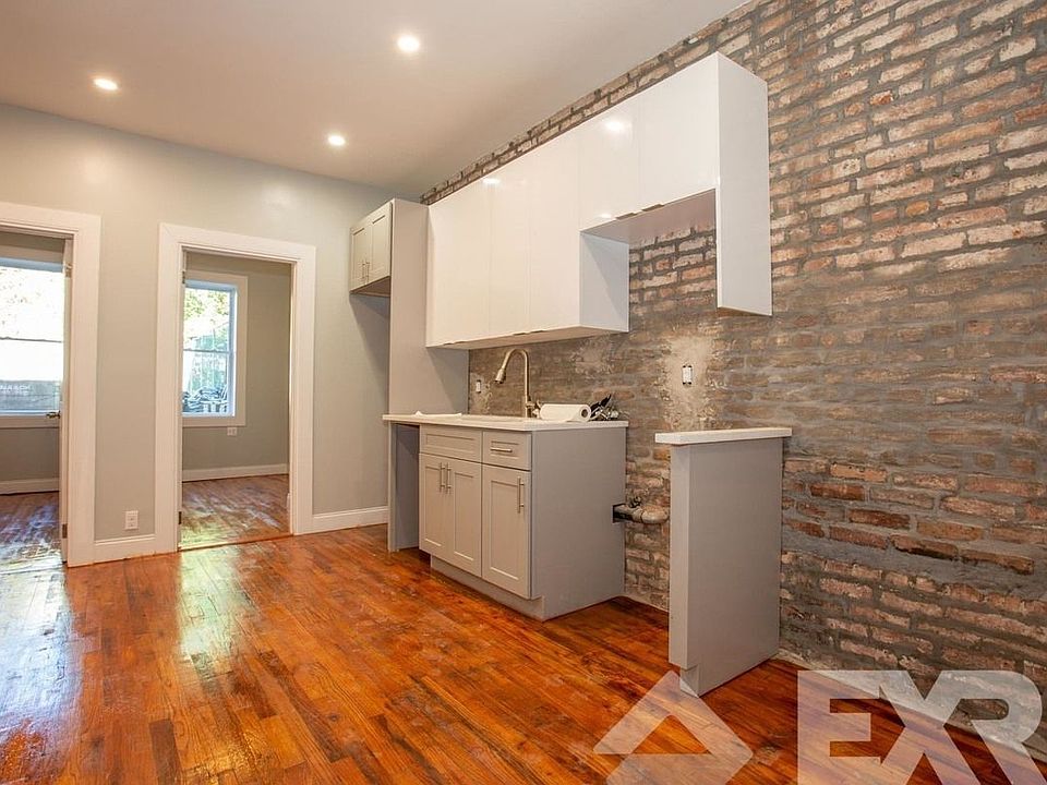 1st image of 1839 Park Pl #1