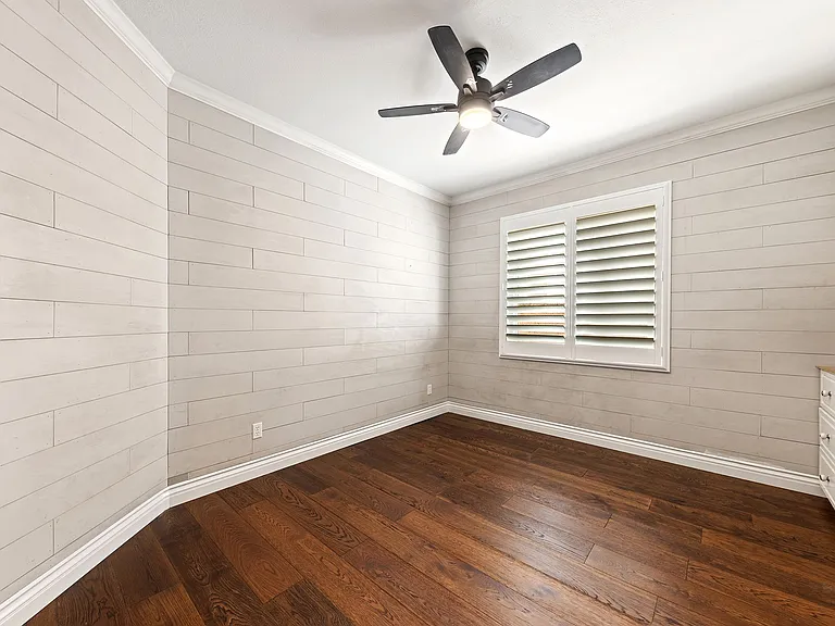 5953 Park Crest Dr — Photo 11