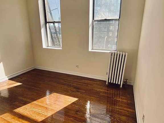 3rd image of 114 E 1st St APT 15A