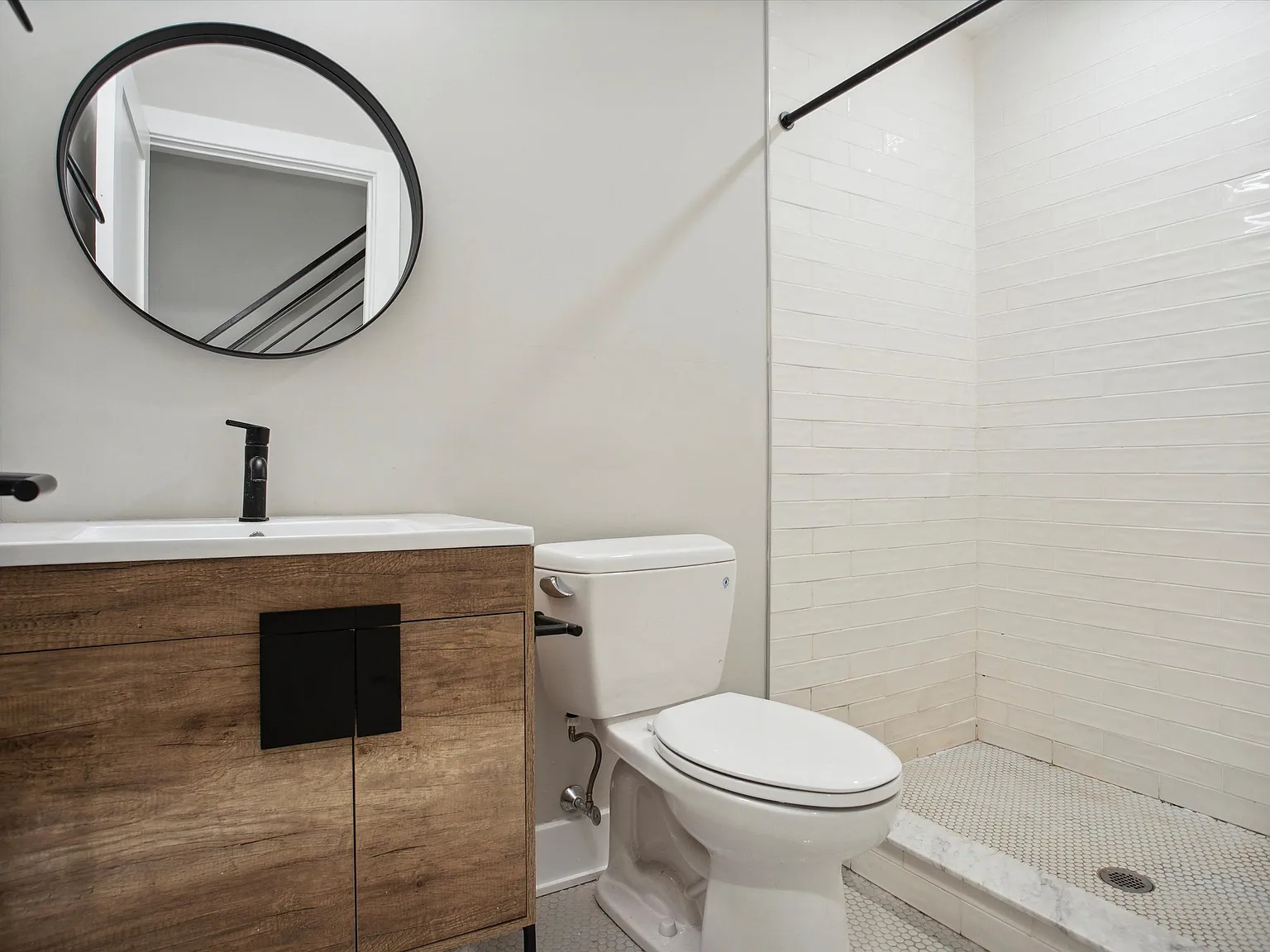1618 N Sydenham St — Photo 3