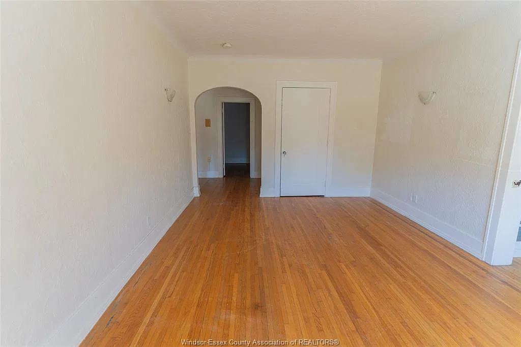 2 bed, $1,600 — Photo 3