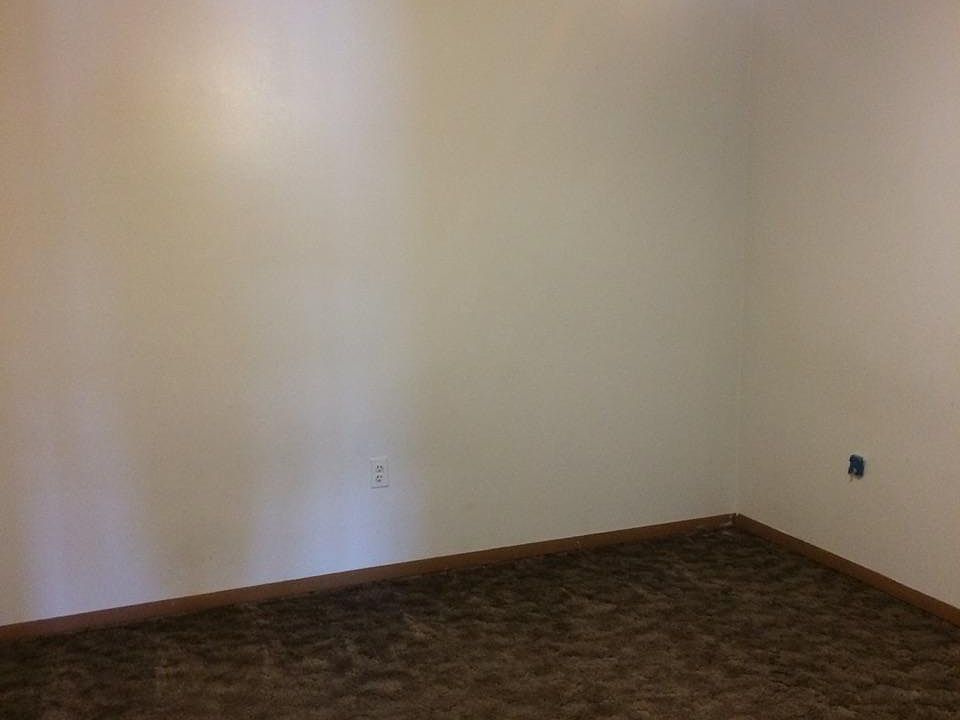 2nd image of 1312 Pleasant Valley Blvd APT 2