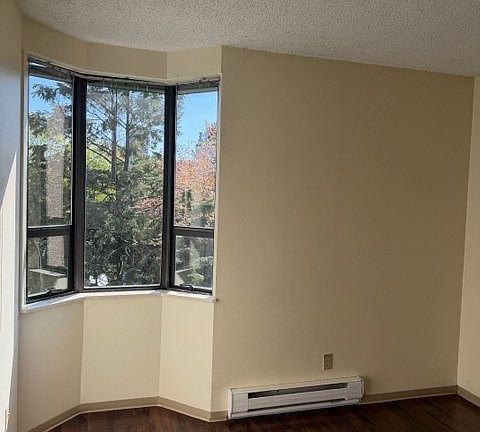 4th image of 1126 Barclay St