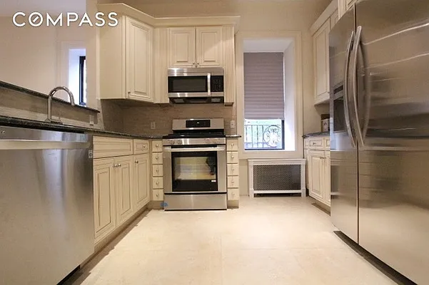 Rented by Compass | media 14