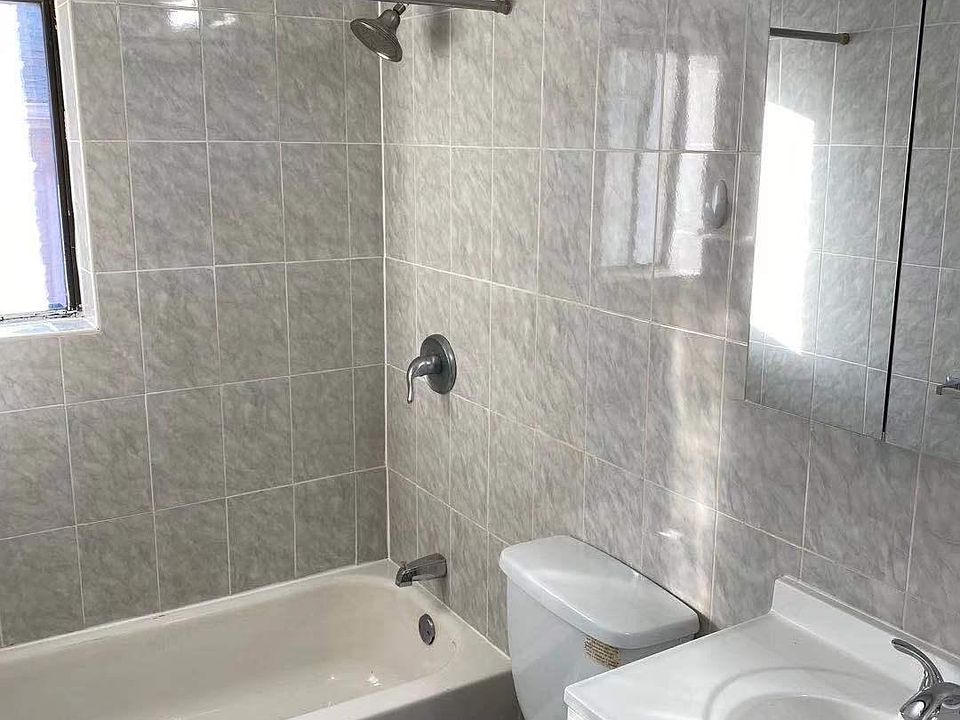 2nd image of 132-56 60th Ave #3R