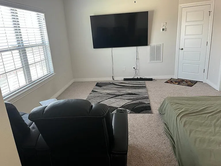 3100 SW Hazelnut Ave — Photo 15