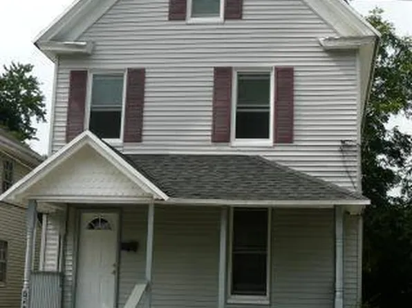 704 Clarke Ave, Pocomoke City, MD 21851