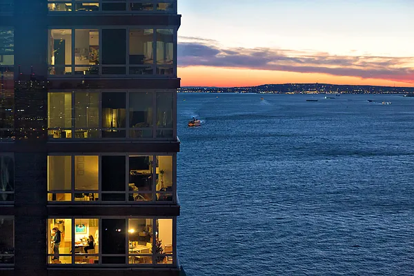 Sold by Compass | media 6
