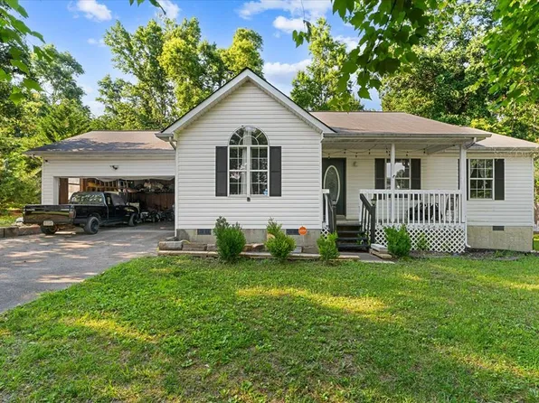 1385 Dustin Dr, Dalton, GA 30720