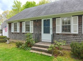 28 Warren St, Plainville, MA 02762