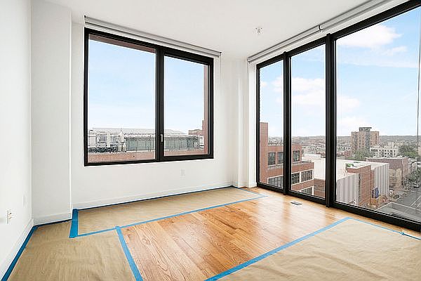 1st image of 54 Noll St #3545