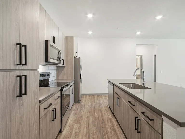 The Maddox Luxury Apartments — Photo 70
