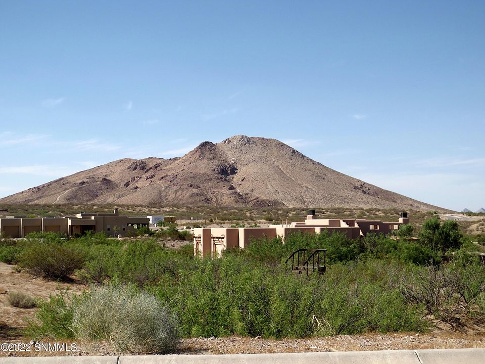 1st image of 1305 Estancia Ct