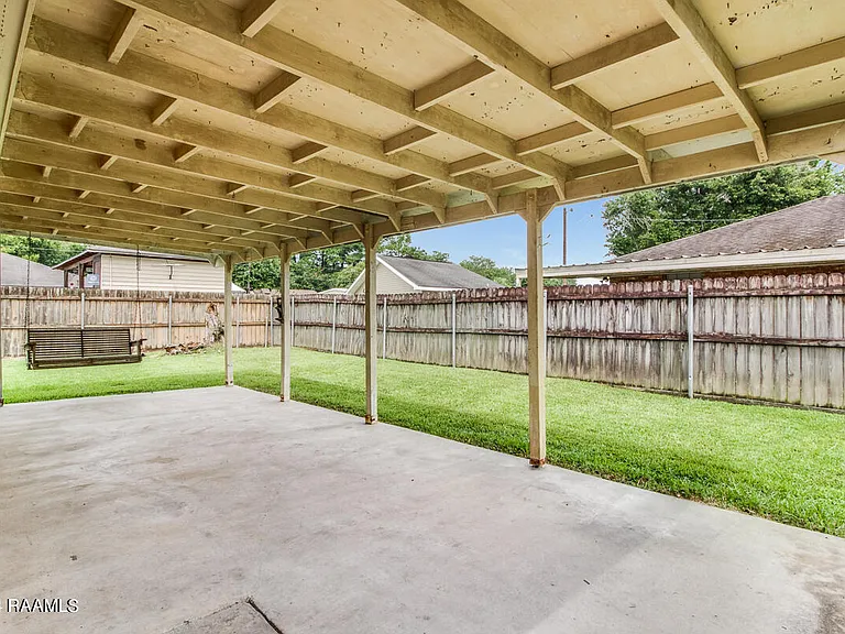 303 Gerald Dr — Photo 22