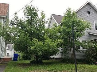 104 Sunapee St, Springfield, MA 01108