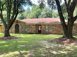 4000 Whippoorwill St, Orange, TX 77630