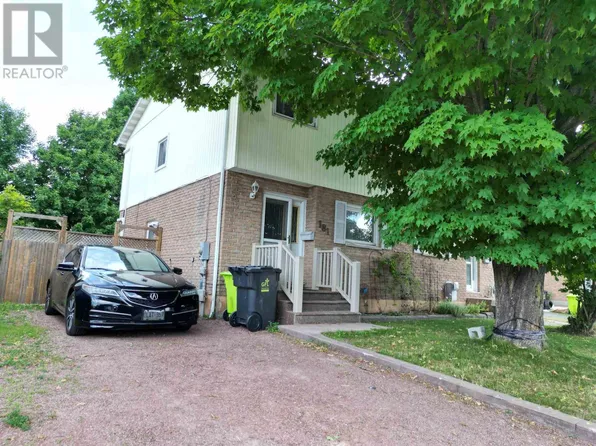 181 Sutton Pl, Sault Ste. Marie, ON P6A 6A8
