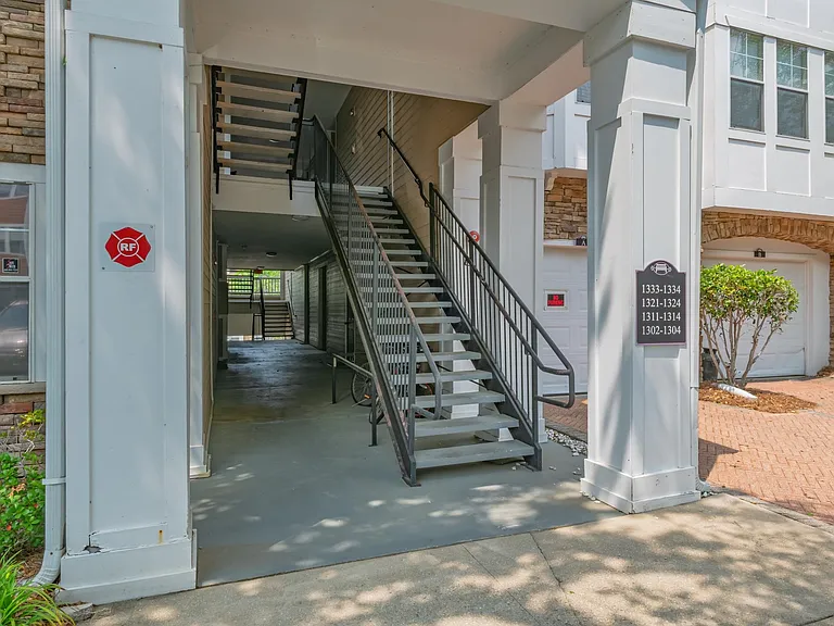 2801 Chancellorsville Dr #1333 — Photo 3