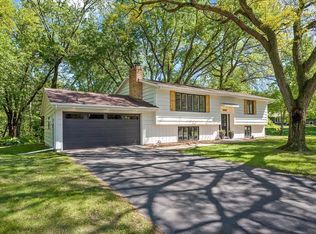 18120 27th Ave N, Plymouth, MN 55447